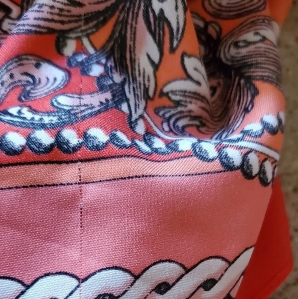 Ginormous Victorian style‎ scarf NWD